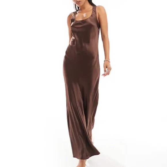 Newport News Dresses & Skirts - Brown slip dress